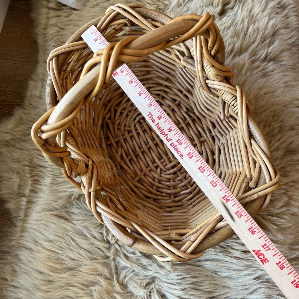 Vintage Wicker Basket - Picture 5 of 6